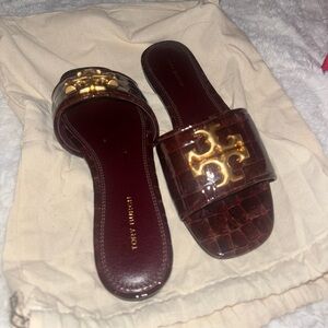 Tory Burch eleanor brown carmine croc slides